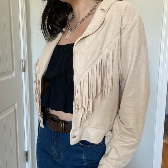 🚨[SOLD] Fringed Jacket - Picture 2 of 5